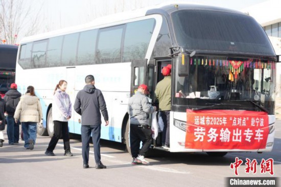 為提升服務(wù)精準(zhǔn)度,活動(dòng)期間特別開展定點(diǎn)勞務(wù)輸出服務(wù)。 解凱光 攝
